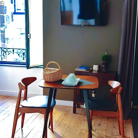 La Tour Grégoire Couette-café Clermont-Ferrand
