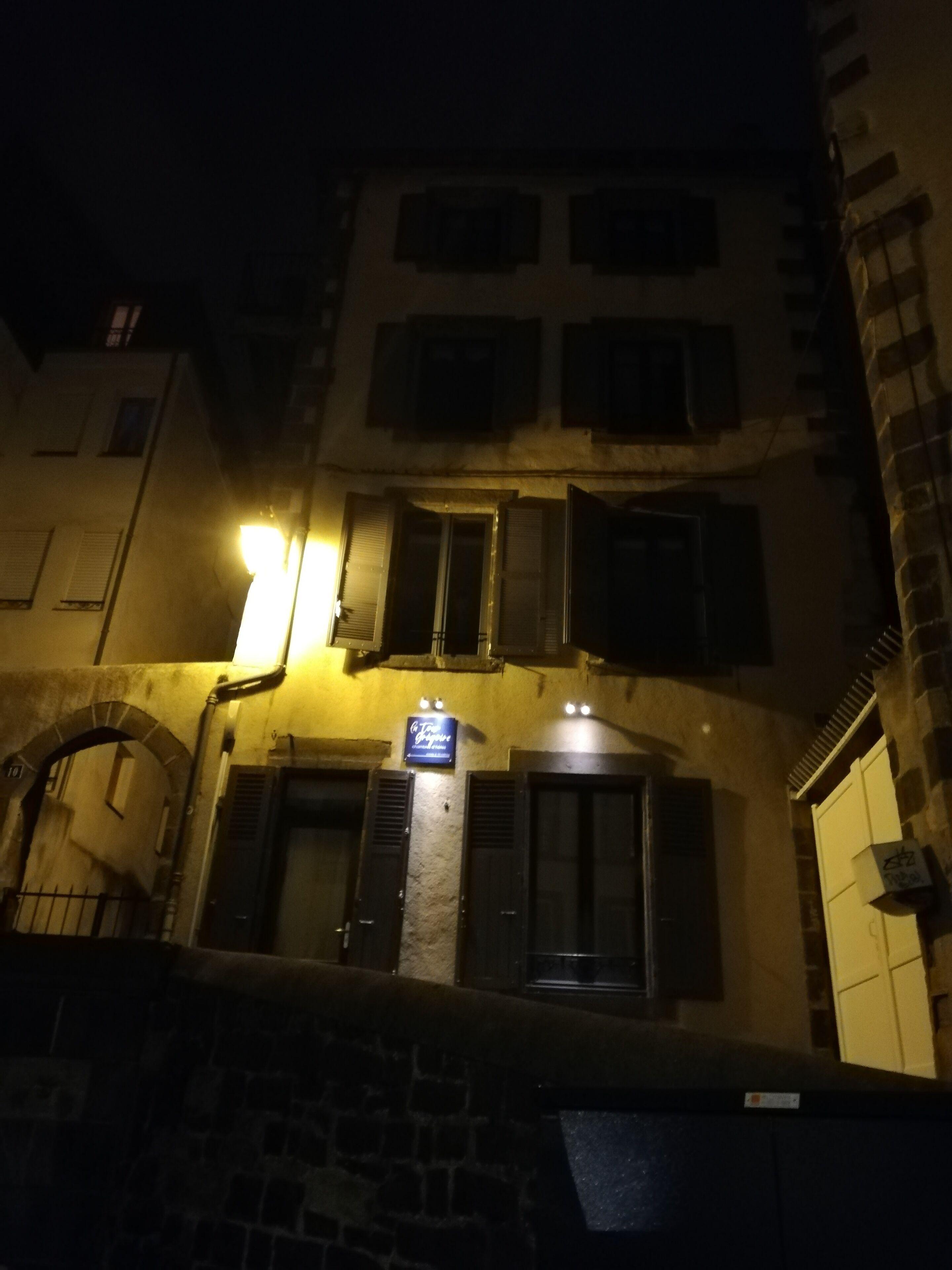 La Tour Gregoire Bed & Breakfast 4*